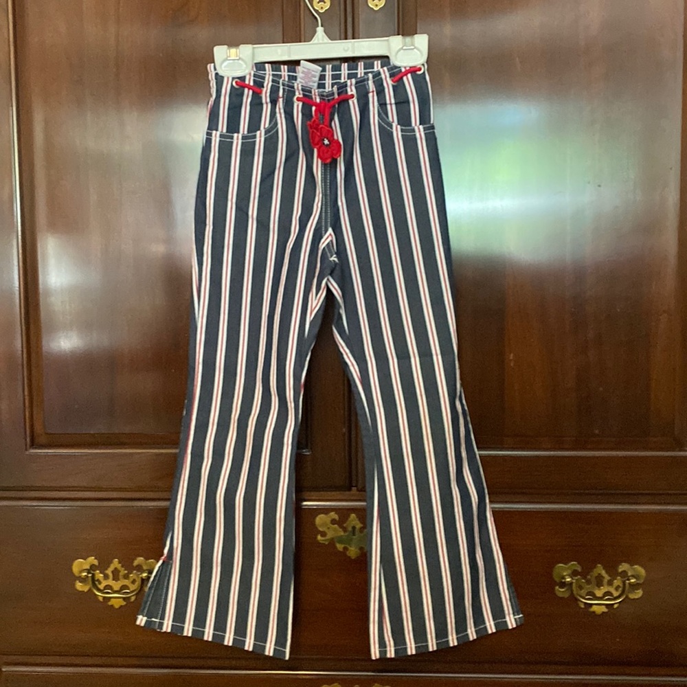 Vintage size 6 Gymboree girls bell bottom pants in excellent condition